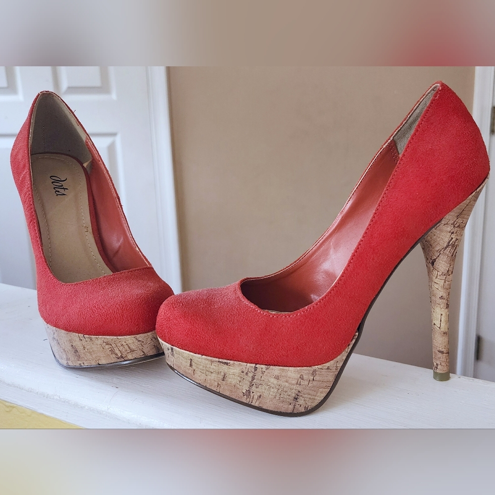 Shoes - Picture 2 of 2